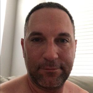 Meet your Posher, Devin